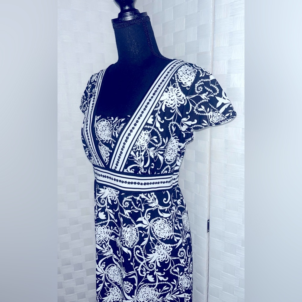 LOFT Black and White Floral Dress
